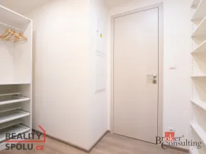 Pronájem bytu 2+kk, Praha - Hloubětín, Domalípova, 66 m2