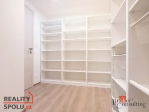 Pronájem bytu 2+kk, Praha - Hloubětín, Domalípova, 66 m2