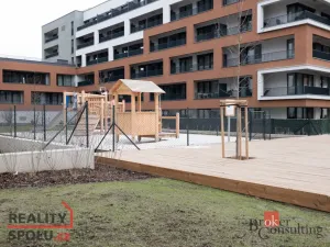 Pronájem bytu 2+kk, Praha - Hloubětín, Domalípova, 66 m2