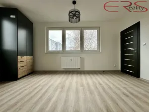 Pronájem bytu 2+kk, Jablonec nad Nisou - Mšeno nad Nisou, Mládí, 40 m2