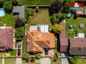 Prodej rodinného domu, Veltrusy, U Stadionu, 180 m2