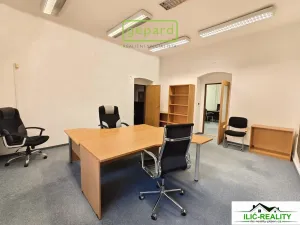 Pronájem kanceláře, Plzeň, Na Roudné, 45 m2