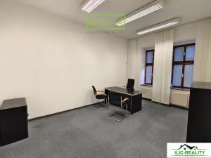 Pronájem kanceláře, Plzeň, Na Roudné, 45 m2