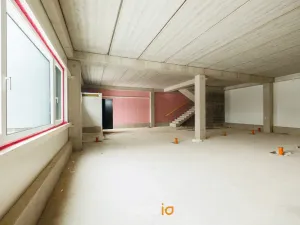 Pronájem skladu, Brno, Zaoralova, 1397 m2