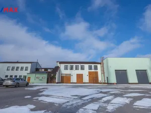 Prodej komerčního pozemku, Okříšky, Za tratí, 34555 m2