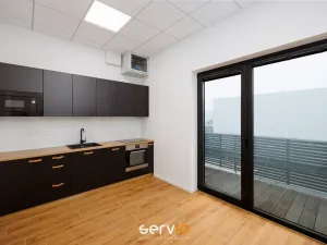 Pronájem kanceláře, Brno, Úlehlova, 94 m2