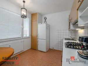 Prodej bytu 2+1, Plzeň - Severní Předměstí, Bzenecká, 61 m2