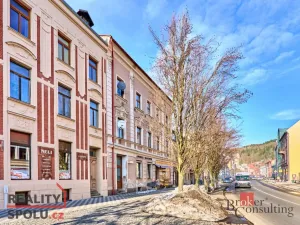 Prodej bytu 2+1, Nejdek, náměstí Karla IV., 70 m2