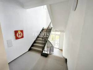 Pronájem bytu 3+kk, Kostelec nad Labem, Na Sídlišti, 58 m2