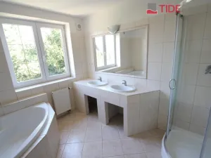 Pronájem vily, Jesenice, V Zátiší, 290 m2