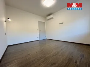 Pronájem bytu 4+kk, Měchenice, Hlavní, 71 m2