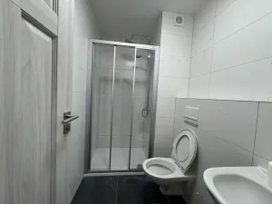 Pronájem bytu 2+kk, Praha - Břevnov, Na Petynce, 48 m2