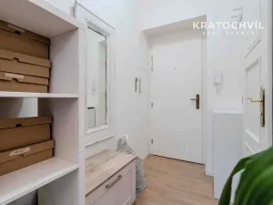 Prodej bytu 1+kk, Praha - Bubeneč, Korunovační, 32 m2