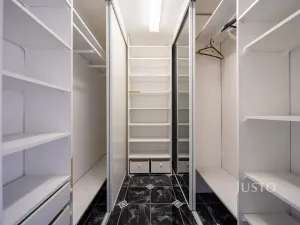 Pronájem bytu 4+1, Třeboň, Lesní, 125 m2