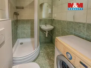 Prodej bytu 1+kk, Orlová - Lutyně, Masarykova třída, 25 m2