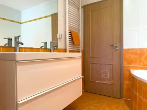 Prodej rodinného domu, Těmice, 252 m2