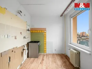 Prodej bytu 3+1, Kladno - Kročehlavy, Benešovská, 66 m2