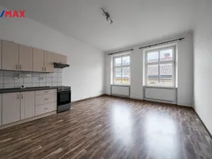 Pronájem bytu 2+kk, Hronov, T. G. Masaryka, 52 m2
