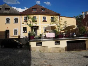 Prodej rodinného domu, Jindřichův Hradec - Jindřichův Hradec I, Balbínovo nám., 600 m2