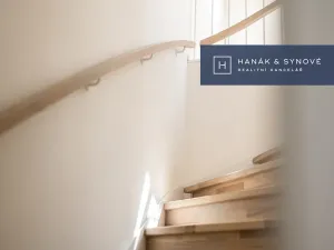 Prodej bytu 3+kk, Pohořelice, U Kasáren, 84 m2