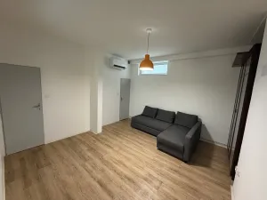 Pronájem bytu 1+1, Brno, Kovářská, 30 m2