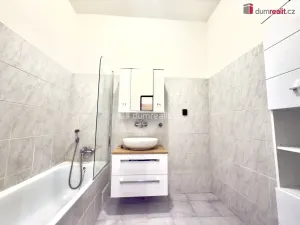 Pronájem bytu 2+1, Ústí nad Labem - Ústí nad Labem-centrum, Palachova, 65 m2