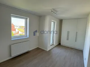 Pronájem bytu 2+1, Praha, U hájovny, 55 m2