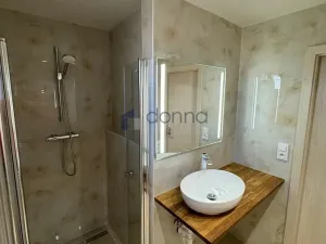 Pronájem bytu 2+1, Praha, U hájovny, 55 m2