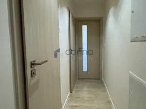 Pronájem bytu 2+1, Praha, U hájovny, 55 m2