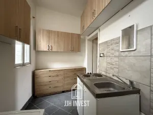 Pronájem kanceláře, Liberec - Liberec III-Jeřáb, 1. máje, 20 m2