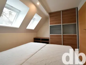 Pronájem bytu 3+kk, Karlovy Vary, Chelčického, 71 m2