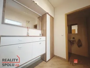 Pronájem bytu 2+kk, Praha - Modřany, Pískařská, 55 m2