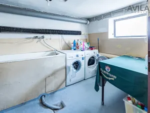 Pronájem rodinného domu, Benešov, 464 m2