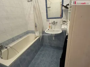 Pronájem atypického bytu, Praha - Velká Chuchle, Starochuchelská, 17 m2