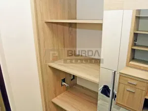 Pronájem bytu 1+kk, Neratovice, 28 m2