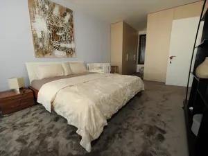 Pronájem rodinného domu, Praha - Horní Měcholupy, U Golfu, 227 m2