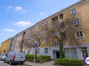 Prodej bytu 3+1, Praha - Nusle, U Svépomoci, 65 m2