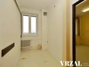 Pronájem ordinace, Plzeň, Francouzská třída, 63 m2