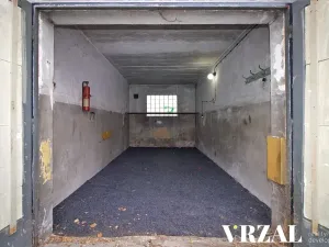 Pronájem garáže, Plzeň, Francouzská třída, 23 m2