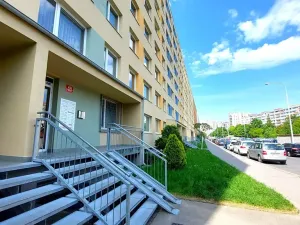 Prodej bytu 3+1, Praha - Horní Měcholupy, Livornská, 74 m2