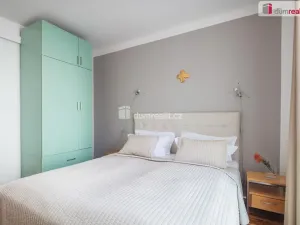 Pronájem bytu 2+kk, Praha - Košíře, Holečkova, 45 m2