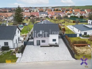 Prodej bytu 3+kk, Ostrožská Nová Ves, U Svatých, 76 m2