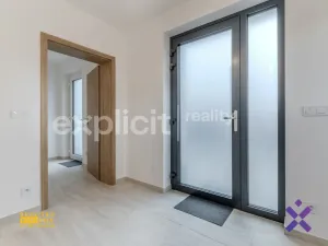 Prodej bytu 4+kk, Ostrožská Nová Ves, U Svatých, 116 m2