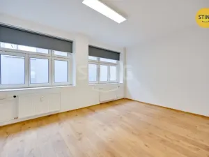 Pronájem kanceláře, Zlín, třída Tomáše Bati, 108 m2