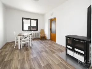 Prodej rodinného domu, Čerňovice, 140 m2