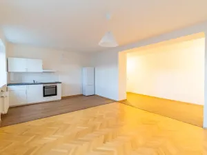 Pronájem bytu 2+kk, Praha - Vršovice, 28. pluku, 63 m2