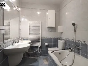 Pronájem bytu 3+1, Karlovy Vary, Mariánskolázeňská, 120 m2