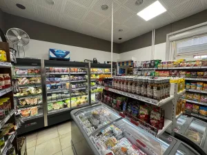 Prodej obchodního prostoru, Karlovy Vary, nábřeží Jana Palacha, 89 m2