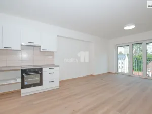 Pronájem bytu 2+kk, Liberec - Liberec II-Nové Město, Papírová, 74 m2