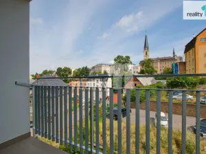 Pronájem bytu 2+kk, Liberec - Liberec II-Nové Město, Papírová, 74 m2